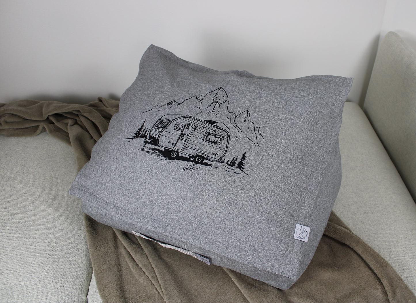 Travel-Bag „Wohnwagen No. 33“ – dein mobiles Zuhause