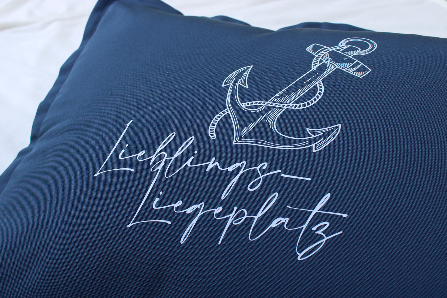 Travel-Bag „Lieblingsliegeplatz mit Anker“ – entspannt ankommen