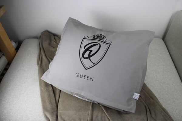TRAVEL BAG Indoor Queen